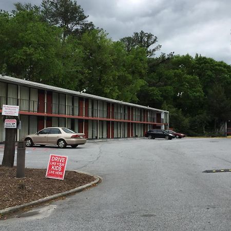 Cheshire Motor Inn Atlanta Exterior photo